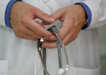 Ο Δήμος Αγίου Νικολάου δίνει επίδομα 500 ευρώ το μήνα σε νέους γιατρούς