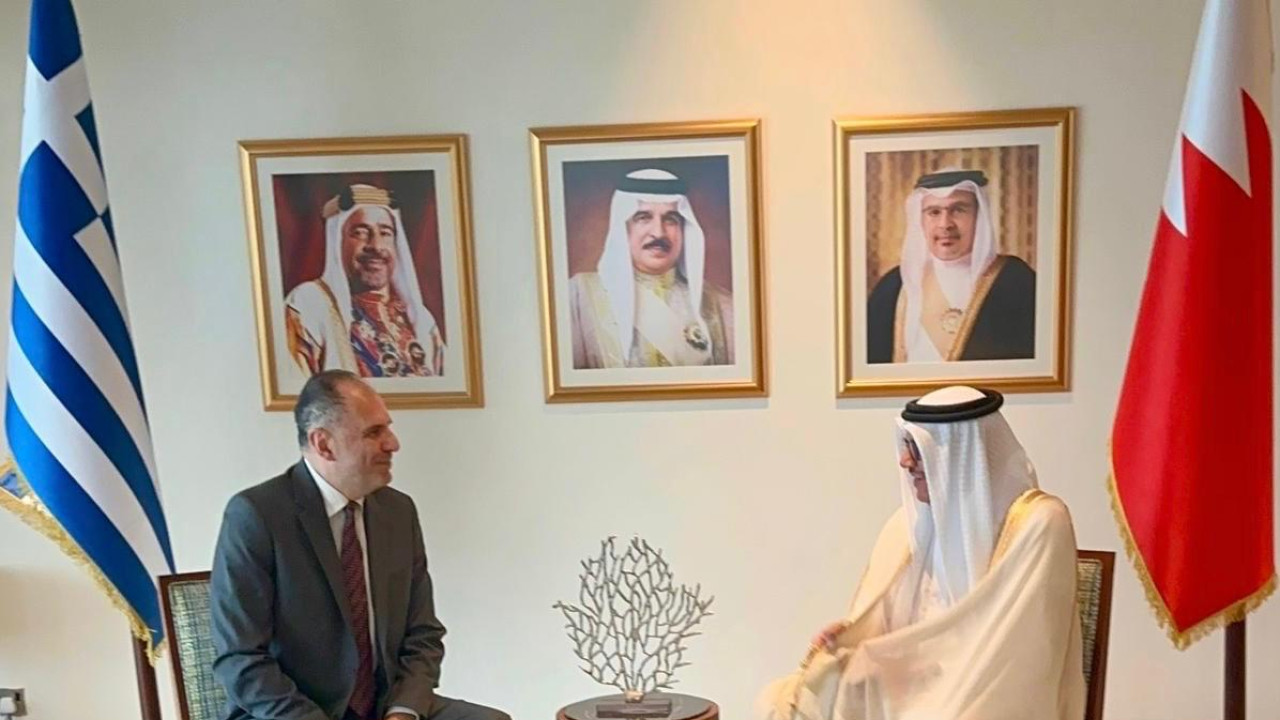 Ο Γιώργος Γεραπετρίτης συναντήθηκε με τον Υπουργό Εξωτερικών του Μπαχρέιν