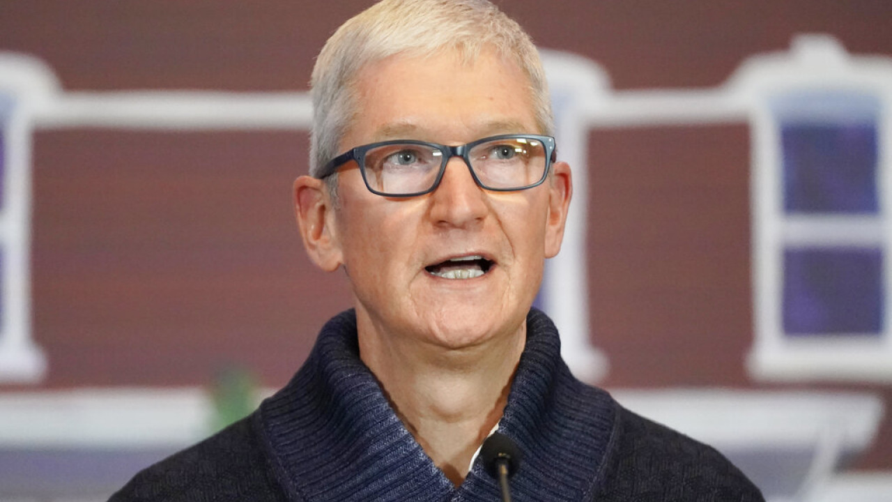 Ο Τιμ Κουκ προέβλεψε ότι οι πωλήσεις iPhone θα ξεπεράσουν τις εκτιμήσεις της Wall Street