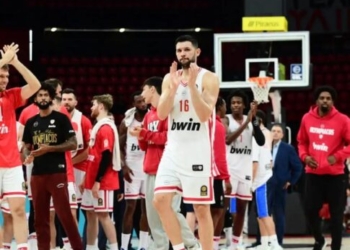 Ολυμπιακός – Πανιώνιος 81-66: Άνετη επικράτηση στο ΣΕΦ στην επιστροφή των Γουόκαπ και Φουρνιέ
