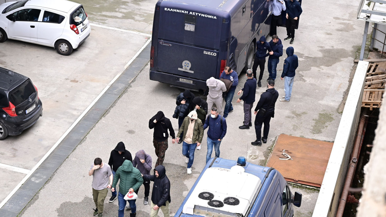 ΟΠΕΚΕΠΕ: Ελεύθεροι με όρους οι πρώτοι κατηγορούμενοι