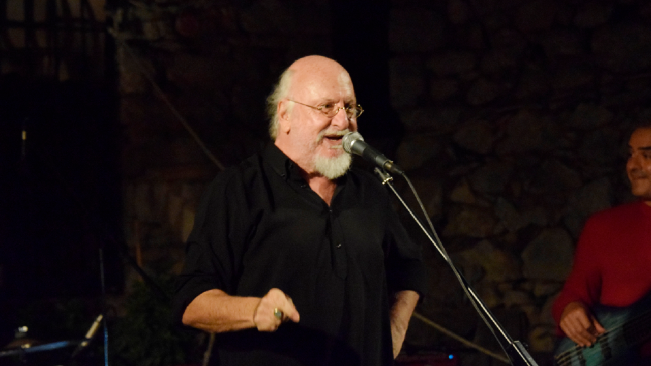 Όταν το ΑΠΘ τιμούσε τον Διονύση Σαββόπουλο