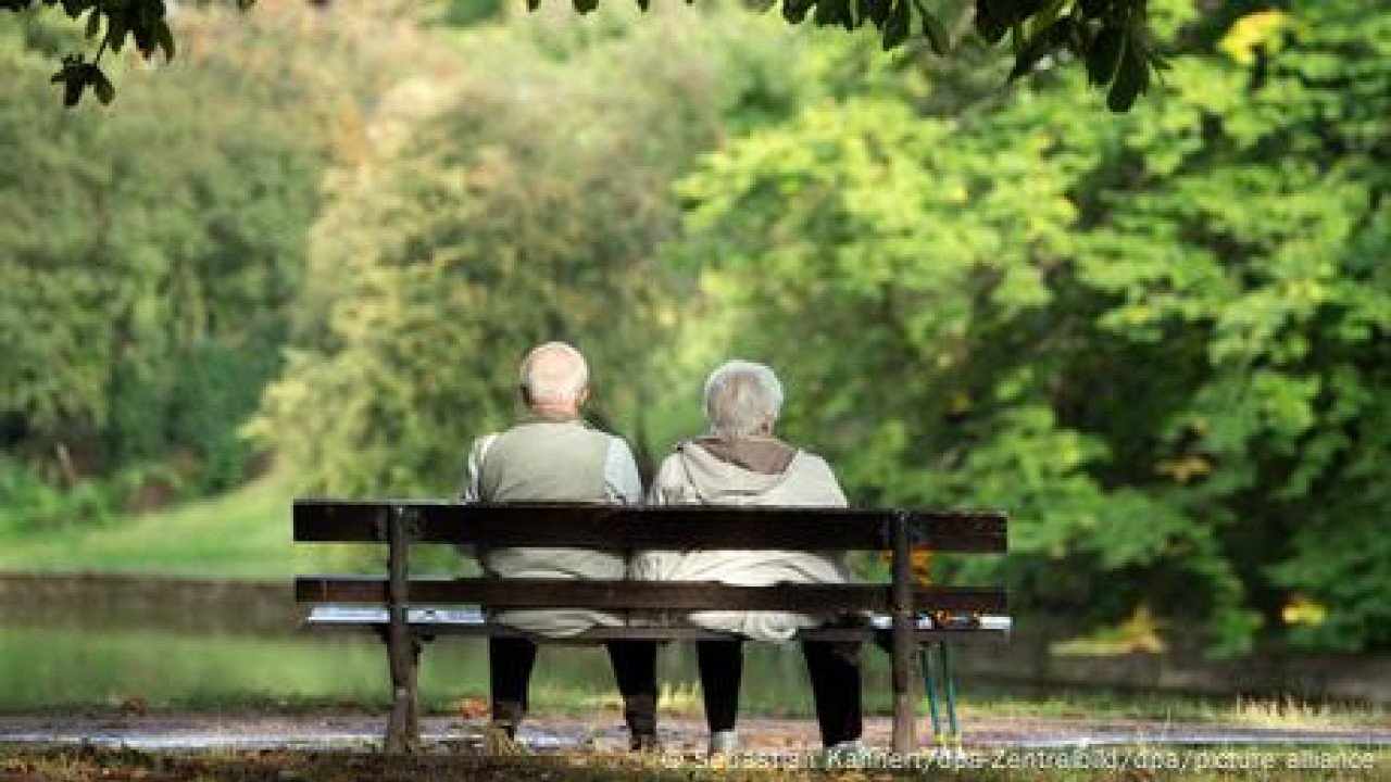 Όταν βγαίνεις στη σύνταξη, αλλά... συνεχίζεις να δουλεύεις