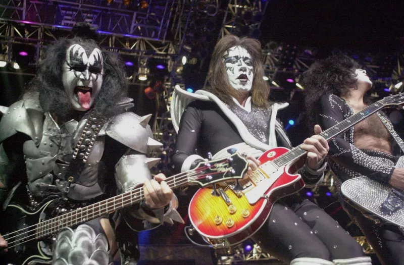 kiss