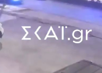 Πέτρου Ράλλη: Παράσυρση 44χρονου με το πατίνι από οδηγό μοτοσυκλέτας - Βίντεο ντοκουμέντο