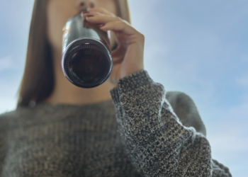 Ποτά: Γιατί είναι πιθανόν να οδηγήσουν τους εφήβους ακόμη και σε θάνατο