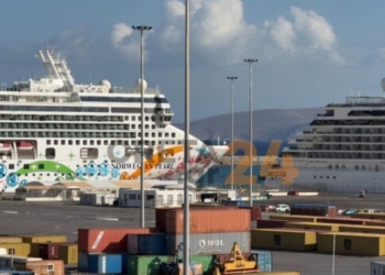 Ρεκόρ αφίξεων: Πέντε κρουαζιερόπλοια ταυτόχρονα στο Λιμάνι Ηρακλείου