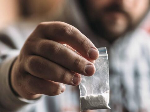 Ρέθυμνο: Χειροπέδες σε τρεις για κοκαΐνη πέρασαν οι αστυνομικοί