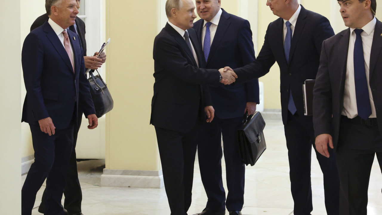 Ρωσία: Το «δεξί χέρι» του Πούτιν δηλώνει ότι ο πόλεμος στην Ουκρανία θα σταματήσει σε ένα χρόνο