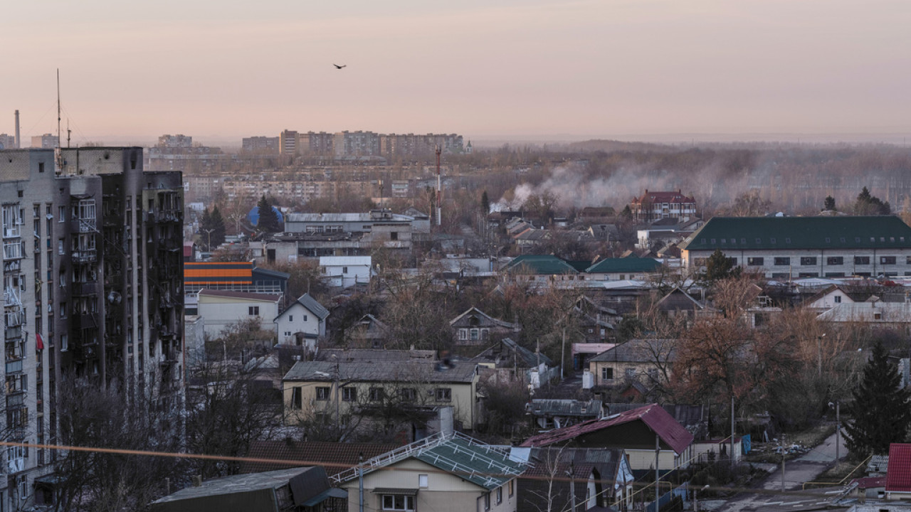 Σφοδρή ρωσική επίθεση στην ανατολική Ουκρανία