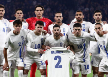 Σκωτία – Ελλάδα: Οι παίκτες του Ιβάν Γιοβάνοβιτς κράτησαν τη φανέλα του Μπάλντοκ