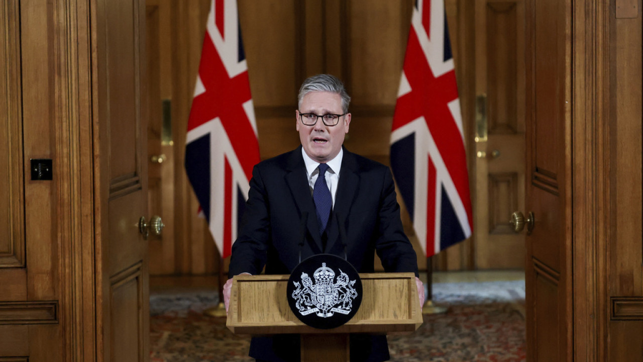 Στάρμερ: Πρέπει να νικήσουμε την άνοδο του αντισημιτισμού