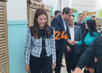 Στο Ειδικό Σχολείο Ρεθύμνου η Υπουργός Παιδείας Σοφία Ζαχαράκη – Δείτε φωτογραφίες