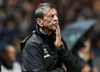 Super League: Οι 5 αποχωρήσεις από τους πάγκους – Το μοναδικό στατιστικό της οικ. Πετράκη
