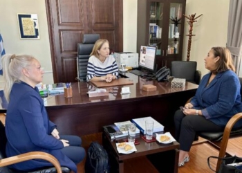 Συνάντηση της Μαρίας Κοζυράκη με εκπροσώπους του Διεθνούς Οργανισμού Μετανάστευσης στο Ηράκλειο