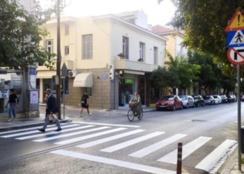 Συνεχίζονται οι εργασίες διαγράμμισης στην οδό Αν. Παπανδρέου: Που θα γίνει διακοπή κυκλοφορίας οχημάτων