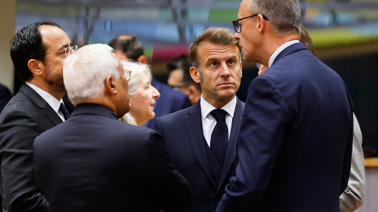 Σύνοδος ΕΕ: Παραμένουν δεσμευμένα τα ρωσικά περιουσιακά στοιχεία μέχρι η Ρωσία να τερματίσει τον πόλεμο