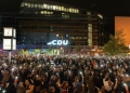 Τα γυρίζει ο Μερτς για τους μετανάστες και τις «ανασφαλείς κόρες» - «Απαραίτητο κομμάτι της αγοράς εργασίας μας» οι μετανάστες