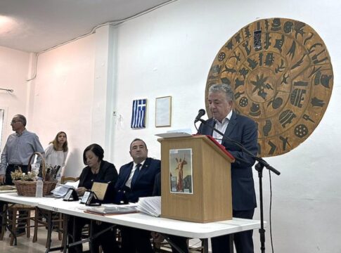 Τιμήθηκε ο Περιφερειάρχης Σταύρος Αρναουτάκης για την ανάδειξη του Σοκαρά ως Μαρτυρικό Χωριό