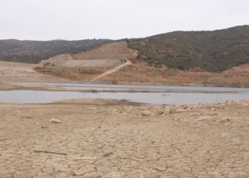 Το παράδοξο που κρατάει “ζωντανό” το φράγμα Αποσελέμη
