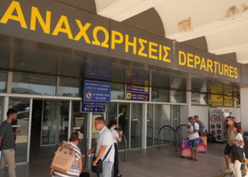 Το “βάζο με το μέλι” και ο κουμπαράς των 15 εκατομμυρίων στο αεροδρόμιο Ηρακλείου