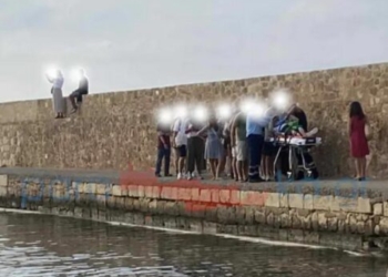 Τραυματίστηκε στο Ενετικό Λιμάνι προσπαθώντας να… τραβήξει φωτογραφία – Εικόνες