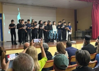 «Τρεις Ιστορίες σε γκρίζο χρώμα»- Συγκινητική εκδήλωση από μαθητές του Δημοτικού Σχολείου Καστελλίου για την 28η Οκτωβρίου