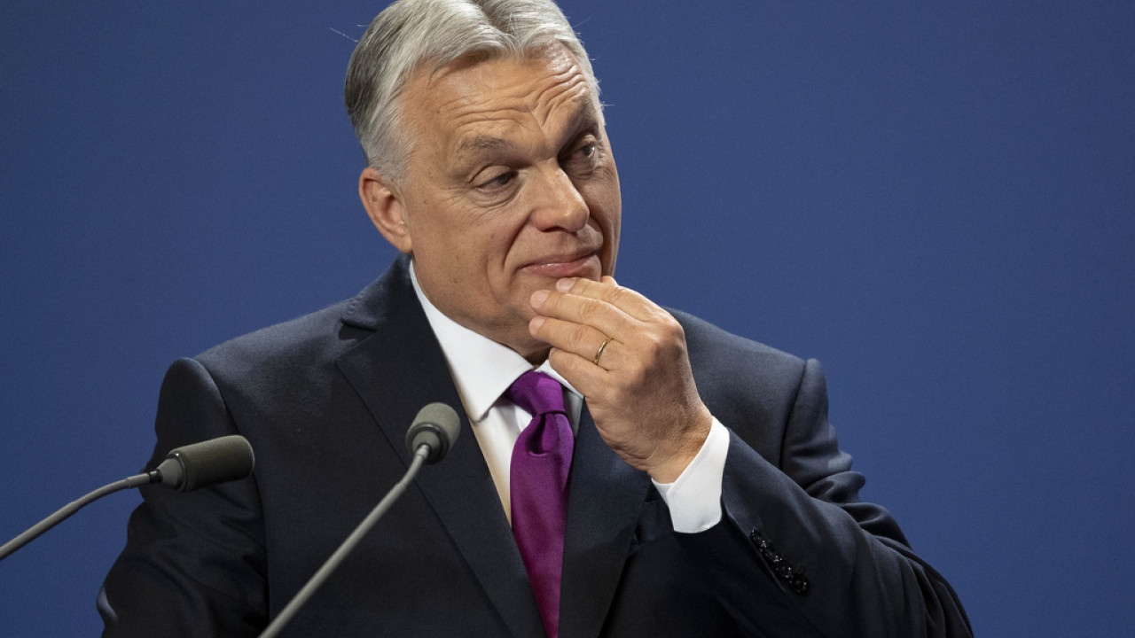 Τρόπους παράκαμψης των κυρώσεων σε Lukoil και Rosneft αναζητά ο Όρμπαν