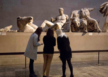 Βικτόρια Χίσλοπ στον ΣΚΑΪ: Ντρέπομαι ως Βρετανίδα για το δείπνο στα Γλυπτά του Παρθενώνα