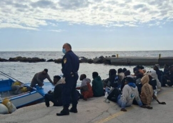 Αμείωτες οι ροές στην Κρήτη: Σχεδόν 100 μετανάστες εντοπίστηκαν στην Χρυσή