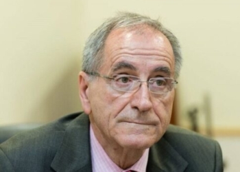 “Αν έχεις όπλο είσαι ήδη με το ένα πόδι στη φυλακή” – Ο Πάνος Σόμπολος μιλά για τις βεντέτες στην Κρήτη