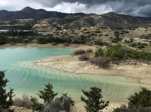 Μπαίνουν οι πρώτες ποσότητες νερού στο φράγμα Μπραμιανών