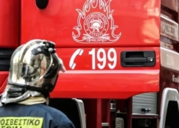 Χανιά: «Λαμπάδιασε» αυτοκίνητο, έτρεχε η Πυροσβεστική