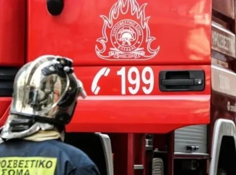 Χανιά: «Λαμπάδιασε» αυτοκίνητο, έτρεχε η Πυροσβεστική