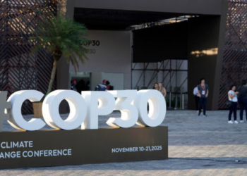 COP30: Η αποδέσμευση από τα ορυκτά καύσιμα προκαλεί και πάλι αντιπαράθεση - Οι «υπέρ» και οι «κατά»