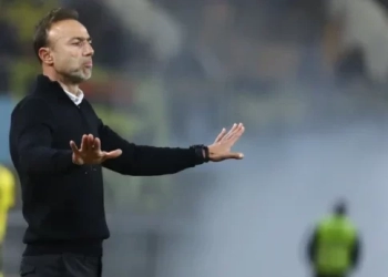 Ενδεκάδα που κερδίζει, δεν αλλάζει