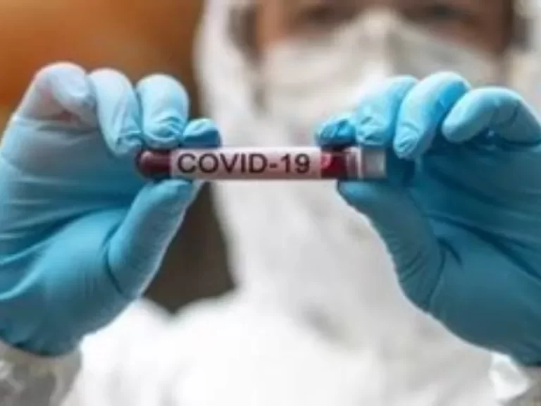 Δοκιμαστικός σωλήνας COVID-19