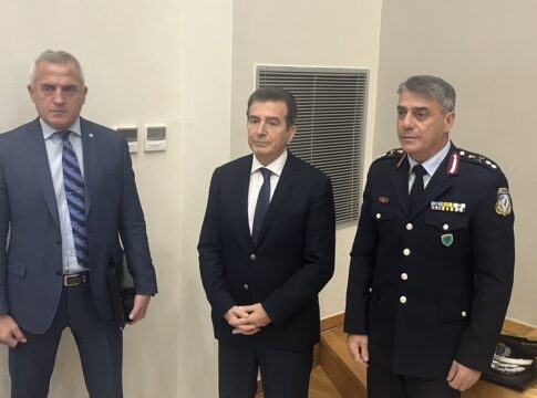 Έτσι αλλάζει ο χάρτης αστυνόμευσης στη Μεσαρά – Ποια η νέα δομή και η στελέχωση των τμημάτων