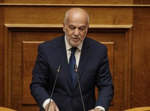 Φλωρίδης για οπλοκατοχή: Όποιος παραδώσει οικειοθελώς παράνομα όπλα, θα τη γλιτώσει