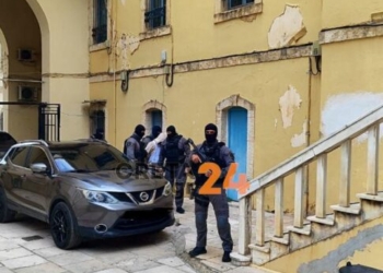 Φονικό στο Έλος: Προφυλακιστέος ο 23χρονος – “Είχε το όπλο για μπαλωθιές λόγω γλεντιού”, τόνισαν οι δικηγόροι του