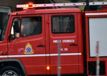 Φωτιά σε εργοστάσιο στο Ηράκλειο - Μεγάλη κινητοποίηση της Πυροσβεστικής