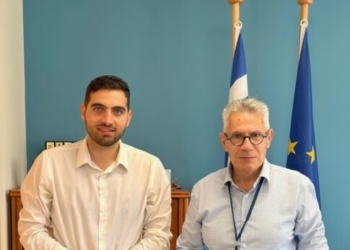 Η επίσκεψη για ευχές έγινε και… αφορμή για ενημέρωση για θέματα δημόσιας υγείας!