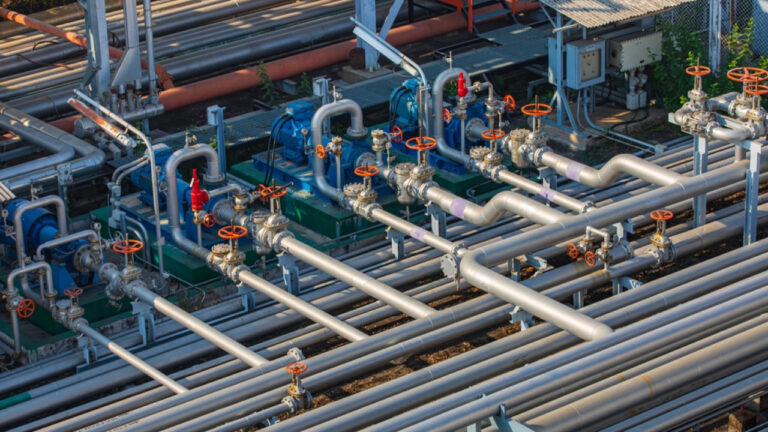 Η Ουκρανία εισάγει φυσικό αέριο μέσω Βαλκανίων από την Ελλάδα μετά τις ρωσικές επιθέσεις