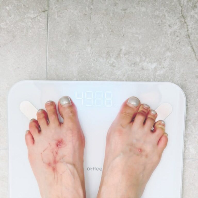 HyunA shared a photo of herself on a scale a week before her collapse on stage.