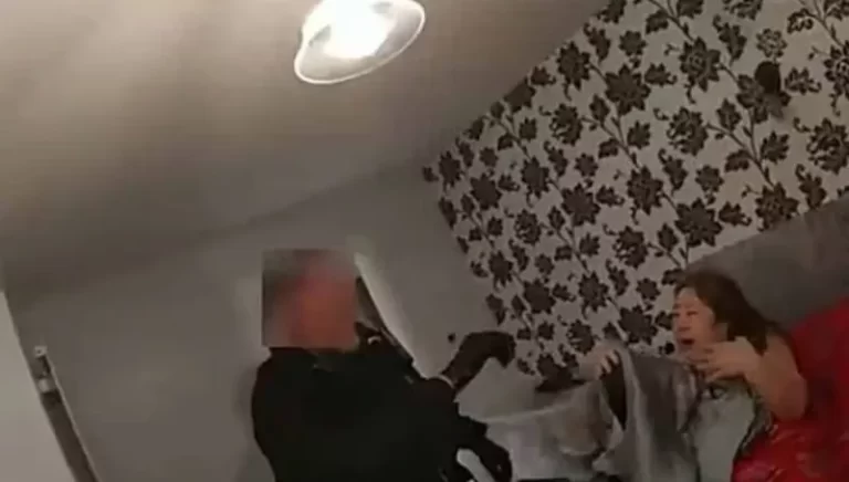 Η στιγμή που η «βασίλισσα του Bitcoin» πιάστηκε... στον ύπνο- Η απάτη 5,5 δισ. λιρών που διχάσε τη Βρετανία