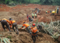 Ινδονησία: Έξι νεκροί και 17 αγνοούμενοι από κατολίσθηση που σημειώθηκε στην Κεντρική Ιάβα