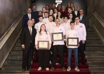 Ιωάννης Λιαπάκης: Ο Ηρακλειώτης σεφ κατέκτησε το βραβείο του “Νέου Ευρωπαίου Σεφ 2025”