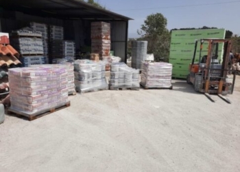 Ηράκλειο: Τον “τσάκωσαν” τη στιγμή που έκλεβε οικοδομικά υλικά από επιχείρηση