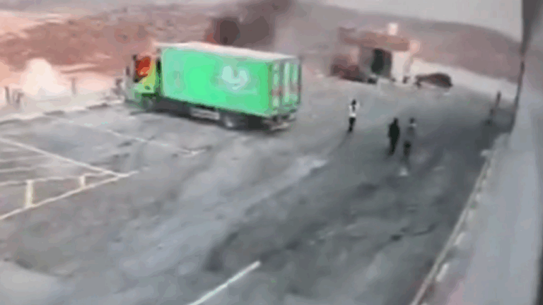 Ισραηλινοί έποικοι τραυμάτισαν 4 Παλαιστίνιους και πυρπόλησαν περιουσίες στη Δυτική Όχθη - Δείτε βίντεο