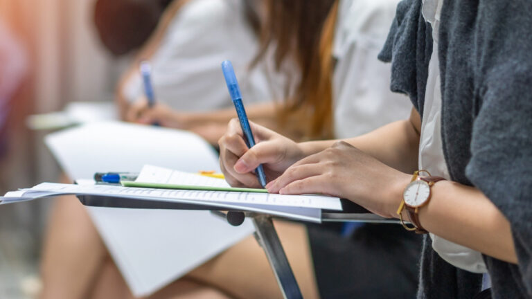 Καθηγητής ΤΕΙ καταδικάστηκε για χρηματισμό - Εκοβε τους φοιτητές και ζητούσε χρηματικά ανταλλάγματα